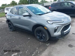 2024 Buick Encore GX Sport Touring с VIN KL4AMDSL1RB145177, выставлен на аукционе IAAI как лот 42549826 с пробегом 21 785 миль миль и . История ставок и продаж доступна на DreamBid. Изображение 1.