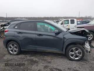 2022 Hyundai Kona SEL with VIN KM8K3CAB1NU862415, listed as a IAAI auction lot 41164542 with 100,301 mi miles. Bid and sale history available at carsss.com. Image 13.