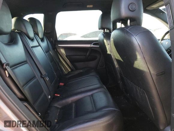 2010 Porsche Cayenne z VIN WP1AA2AP7ALA09642, wystawiony jako Copart lot #87620155 z przebiegiem 131 538 mil mil oraz Czysty tytuł • Clean title. Historia ofert i sprzedaży dostępna na DreamBid. Obrazek 11.