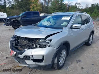 2017 Nissan Rogue SV with VIN 5N1AT2MV4HC783049, listed as a IAAI auction lot 40879529 with 131,347 mi miles. Bid and sale history available at carsss.com. Image 17.