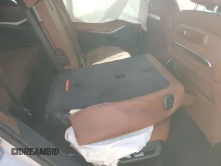 2025 BMW X7 xDrive40i z VIN 5UX23EM05S9W54965, wystawiony jako Copart lot #53542995 z przebiegiem 2 472 mil mil oraz Szkoda całkowita • Salvage title. Historia ofert i sprzedaży dostępna na DreamBid. Obrazek 11.