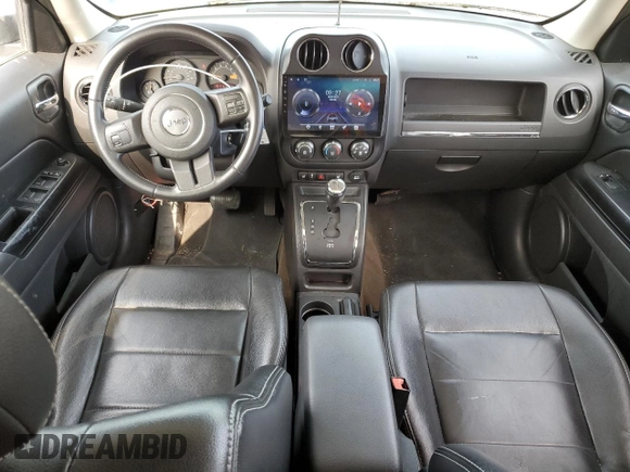 2014 Jeep Patriot Latitude z VIN 1C4NJPFA1ED680177, wystawiony jako Copart lot #58317165 z przebiegiem 40 806 mil mil oraz Szkoda całkowita • Salvage title. Historia ofert i sprzedaży dostępna na DreamBid. Obrazek 8.