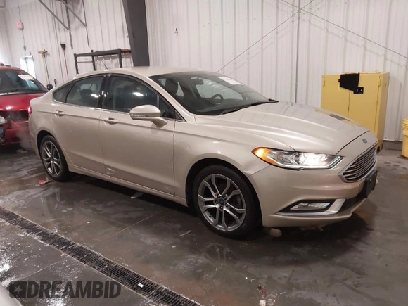 2017 Ford Fusion SE with VIN 3FA6P0HD1HR275097, listed as a IAAI auction lot 41791961 with 136,887 mi miles. Bid and sale history available at carsss.com. Image 1.