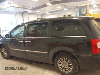 2015 Chrysler Town & Country Touring-L with VIN 2C4RC1CG3FR726639, listed as a IAAI auction lot 41502793 with 161,440 mi miles. Bid and sale history available at carsss.com. Image 14.