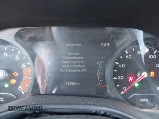 2024 Jeep Compass Limited z VIN 3C4NJDCN4RT595341, wystawiony jako IAAI lot #42577790 z przebiegiem 42 995 mil mil oraz . Historia ofert i sprzedaży dostępna na DreamBid. Obrazek 7.