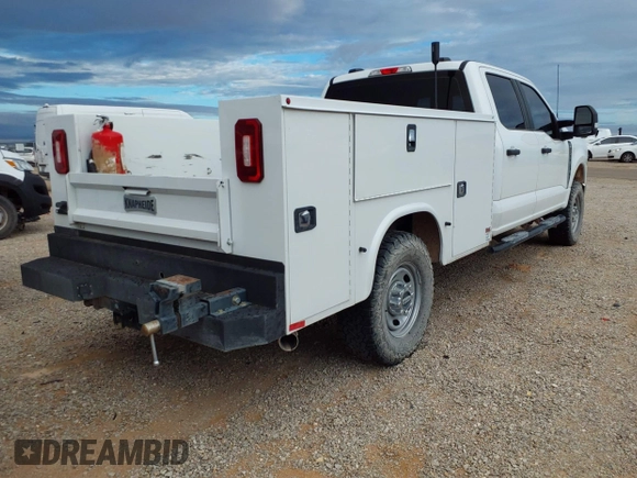 2023 Ford F-250 XL with VIN 1FT7W2BA1PEC14278, listed as a IAAI auction lot 42410942 with 61,769 mi miles and . Bid and sale history available at DreamBid. Image 4.