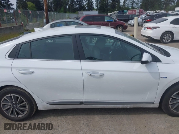 2020 Hyundai Ioniq Limited with VIN KMHC85LJ6LU063460, listed as a IAAI auction lot 42228525 with 31,899 mi miles and . Bid and sale history available at DreamBid. Image 14.