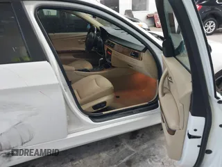 2006 BMW 3 Series 325xi with VIN WBAVD13536KV11185, listed as a IAAI auction lot 42543717 with Not provided miles and . Bid and sale history available at DreamBid. Image 5.
