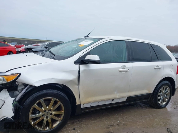 2013 Ford Edge SEL with VIN 2FMDK3J93DBB16822, listed as a IAAI auction lot 41995178 with 242,376 mi miles. Bid and sale history available at carsss.com. Image 14.
