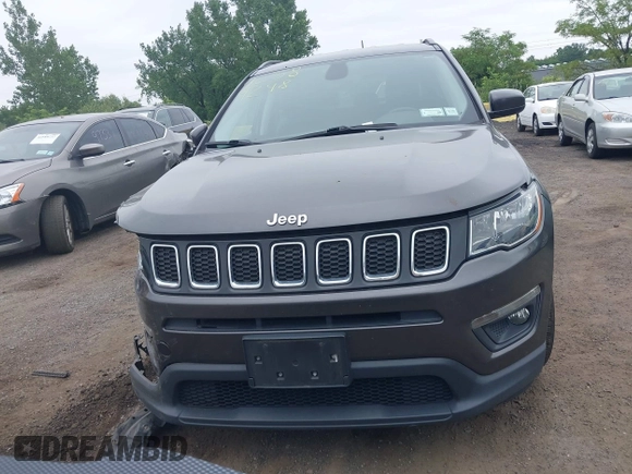 2020 Jeep Compass Latitude z VIN 3C4NJDBB4LT205322, wystawiony jako IAAI lot #42589298 z przebiegiem 50 665 mil mil oraz . Historia ofert i sprzedaży dostępna na DreamBid. Obrazek 12.