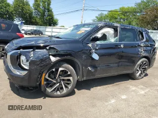 2024 Mitsubishi Outlander SE z VIN JA4J4VA86RZ066419, wystawiony jako Copart lot #59393205 z przebiegiem 31 741 mil mil oraz Szkoda całkowita • Salvage title. Historia ofert i sprzedaży dostępna na DreamBid. Obrazek 1.