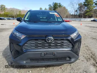 2019 Toyota RAV4 LE with VIN JTMF1RFV8KD002525, listed as a Copart auction lot 49560465 with 28,929 mi miles and Salvage Title. Bid and sale history available at DreamBid. Image 5.