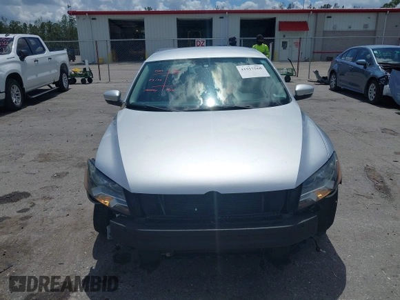 2015 Volkswagen Passat 1.8T Limited Edition with VIN 1VWAT7A35FC109653, listed as a IAAI auction lot 41917568 with 118,912 mi miles. Bid and sale history available at carsss.com. Image 6.