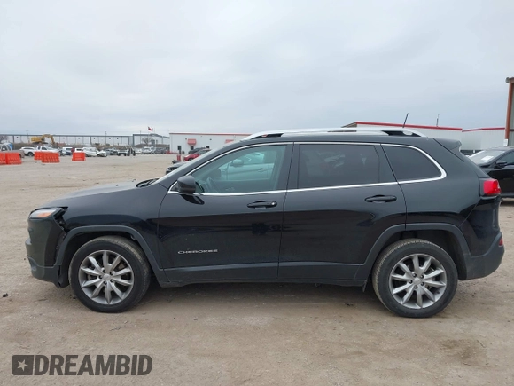 2017 Jeep Cherokee Limited with VIN 1C4PJLDB2HD231916, listed as a IAAI auction lot 41633365 with 112,256 mi miles. Bid and sale history available at carsss.com. Image 14.