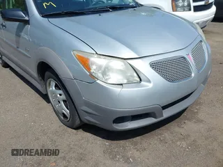 2007 Pontiac Vibe with VIN 5Y2SL65847Z410971, listed as a IAAI auction lot 42144474 with 183,253 mi miles. Bid and sale history available at carsss.com. Image 6.