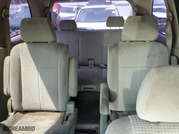 2004 Mazda MPV LX with VIN JM3LW28A640519362, listed as a Copart auction lot 69058184 with 212,632 mi miles and Non Repairable. Bid and sale history available at carsss.com. Image 10.