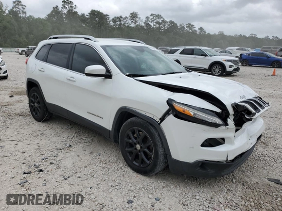 2016 Jeep Cherokee Latitude with VIN 1C4PJLCB4GW230562, listed as a Copart auction lot 51504915 with 120,226 mi miles and Salvage Title. Bid and sale history available at carsss.com. Image 4.