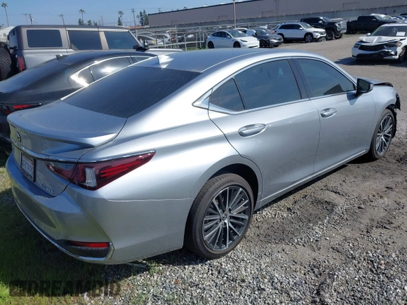 2023 Lexus ES with VIN 58ADA1C15PU029154, listed as a IAAI auction lot 41232311 with 15,900 mi miles. Bid and sale history available at carsss.com. Image 4.