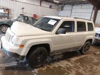 2014 Jeep Patriot Latitude with VIN 1C4NJRFB4ED864114, listed as a IAAI auction lot 41639732 with 103,119 mi miles. Bid and sale history available at carsss.com. Image 14.