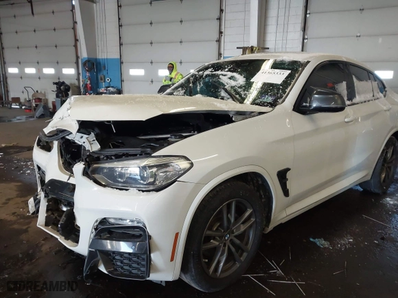 2019 BMW X4 xDrive30i with VIN 5UXUJ3C56KLG56553, listed as a IAAI auction lot 41365333 with 77,727 mi miles. Bid and sale history available at carsss.com. Image 6.