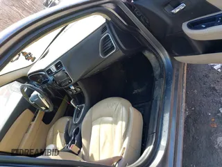 2013 Chrysler 200 Limited with VIN 1C3CCBCG5DN500547, listed as a IAAI auction lot 41618555 with 161,839 mi miles. Bid and sale history available at carsss.com. Image 5.
