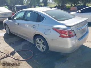 2013 Nissan Altima 3.5 SL with VIN 1N4BL3AP4DC111139, listed as a IAAI auction lot 41662164 with 120,111 mi miles. Bid and sale history available at carsss.com. Image 3.