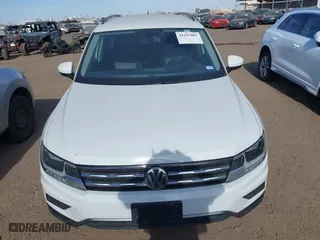2020 Volkswagen Tiguan SE with VIN 3VV3B7AX0LM039721, listed as a IAAI auction lot 41627081 with 56,405 mi miles. Bid and sale history available at carsss.com. Image 12.