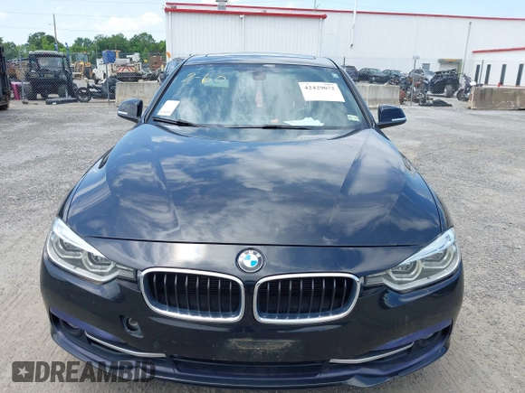 2016 BMW 3 Series 328i xDrive с VIN WBA8E3G52GNU02944, выставлен на аукционе IAAI как лот 42429072 с пробегом 81 520 миль миль и . История ставок и продаж доступна на DreamBid. Изображение 6.