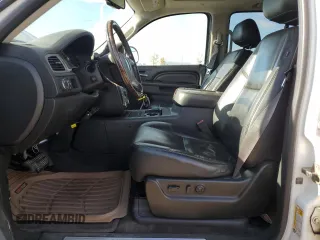 2011 GMC Yukon Denali with VIN 1GKS2EEF5BR337828, listed as a Copart auction lot 74552974 with 203,869 mi miles and Clean Title. Bid and sale history available at carsss.com. Image 7.