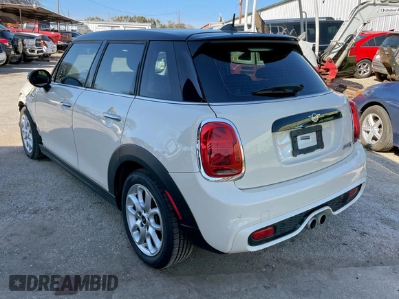 2020 MINI Hardtop 4 Door Cooper S z VIN WMWXU9C0XL2L64693, wystawiony jako Copart lot #45962855 z przebiegiem 53 160 mil mil oraz Czysty tytuł • Clean title. Historia ofert i sprzedaży dostępna na DreamBid. Obrazek 3.