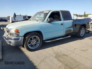 2003 GMC Sierra 1500 SLT with VIN 2GTEC19TX31275318, listed as a Copart auction lot 67745384 with Not Provided miles and Salvage Title. Bid and sale history available at carsss.com. Image 1.