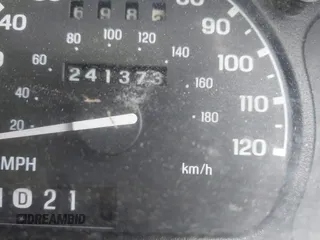 2000 Ford Explorer XLT with VIN 1FMZU63E1YZB81246, listed as a IAAI auction lot 41341700 with 241,373 mi miles and . Bid and sale history available at DreamBid. Image 14.