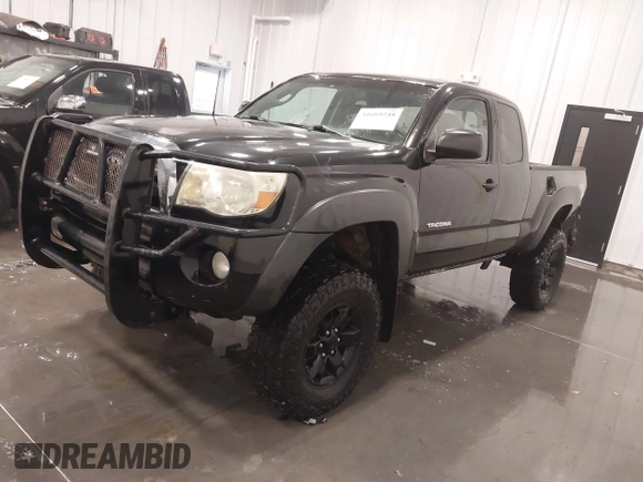 2008 Toyota Tacoma with VIN 5TEUU42N48Z559164, listed as a IAAI auction lot 41609248 with 145,611 mi miles and . Bid and sale history available at DreamBid. Image 19.