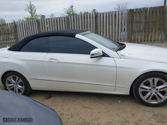 2011 Mercedes-Benz E-Class E 350 with VIN WDDKK5GF6BF055360, listed as a IAAI auction lot 42007061 with 99,238 mi miles. Bid and sale history available at carsss.com. Image 13.