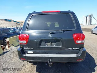 2007 Toyota Sequoia SR5 with VIN 5TDBT44A87S290070, listed as a IAAI auction lot 42069751 with 265,403 mi miles. Bid and sale history available at carsss.com. Image 16.