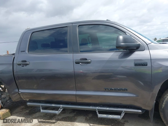 2019 Toyota Tundra 2WD SR5 with VIN 5TFEY5F10KX250294, listed as a IAAI auction lot 41917558 with 133,387 mi miles. Bid and sale history available at carsss.com. Image 14.