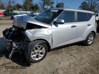 2020 Kia Soul S with VIN KNDJ23AU8L7000602, listed as a Copart auction lot 43921845 with 130,638 mi miles and Salvage Title. Bid and sale history available at carsss.com. Image 1.