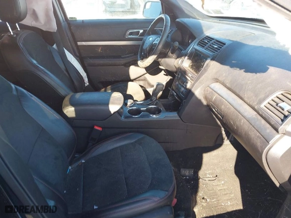 2018 Ford Explorer XLT with VIN 1FM5K8D8XJGA96528, listed as a IAAI auction lot 41382927 with 77,809 mi miles. Bid and sale history available at carsss.com. Image 5.