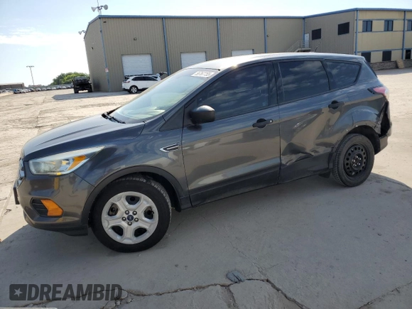 2017 Ford Escape S с VIN 1FMCU0F75HUC48671, выставлен на аукционе Copart как лот 56767755 с пробегом 163 853 миль миль и Списание • Salvage title. История ставок и продаж доступна на DreamBid. Изображение 1.