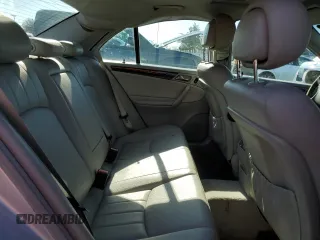 2006 Mercedes-Benz C 230 Sport z VIN WDBRF56H46F730658, wystawiony jako Copart lot #44520115 z przebiegiem 200 746 mil mil oraz Szkoda całkowita • Salvage title. Historia ofert i sprzedaży dostępna na DreamBid. Obrazek 10.