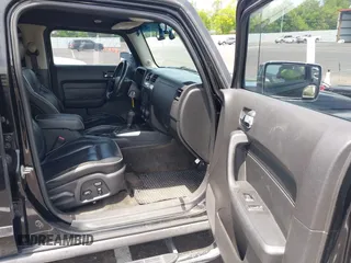 2006 Hummer H3 with VIN 5GTDN136268192985, listed as a IAAI auction lot 42211862 with 206,223 mi miles and . Bid and sale history available at DreamBid. Image 5.