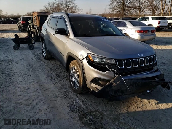2022 Jeep Compass Latitude Lux with VIN 3C4NJDFB8NT178915, listed as a Copart auction lot 48702815 with 16,441 mi miles and Salvage title. Bid and sale history available at DreamBid. Image 12.