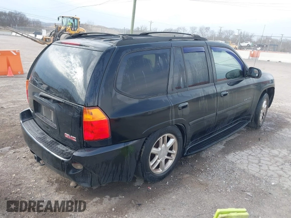 2008 GMC Envoy Denali with VIN 1GKET63M082187436, listed as a IAAI auction lot 41726422 with 195,918 mi miles. Bid and sale history available at carsss.com. Image 4.