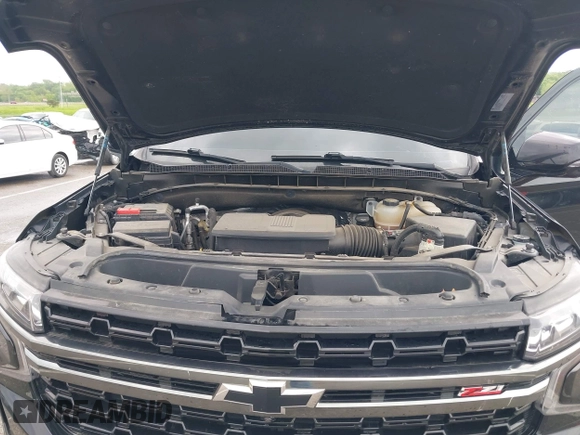 2022 Chevrolet Suburban Z71 with VIN 1GNSKDKD7NR151681, listed as a IAAI auction lot 41991670 with 57,090 mi miles and . Bid and sale history available at DreamBid. Image 10.