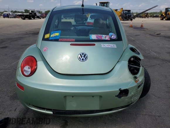 2008 Volkswagen Beetle SE with VIN 3VWRW31C78M509931, listed as a Copart auction lot 56645275 with 136,436 mi miles and Salvage title. Bid and sale history available at DreamBid. Image 6.