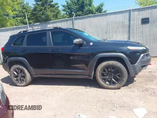 2014 Jeep Cherokee Trailhawk с VIN 1C4PJMBB5EW317746, выставлен на аукционе IAAI как лот 42629371 с пробегом 164 612 миль миль и . История ставок и продаж доступна на DreamBid. Изображение 13.
