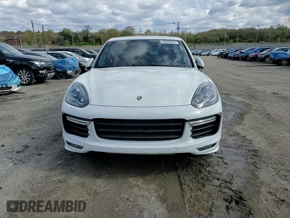 2016 Porsche Cayenne GTS z VIN WP1AD2A27GLA76651, wystawiony jako Copart lot #52693515 z przebiegiem 86 235 mil mil oraz Tytuł czysty. Historia ofert i sprzedaży dostępna na DreamBid. Obrazek 12.
