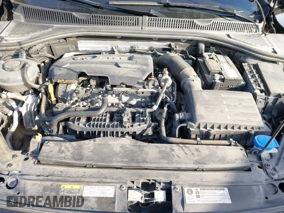 2019 Volkswagen Jetta GLI S z VIN 3VW5T7BU3KM245927, wystawiony jako IAAI lot #41573257 z przebiegiem 57 322 mil mil oraz . Historia ofert i sprzedaży dostępna na DreamBid. Obrazek 10.