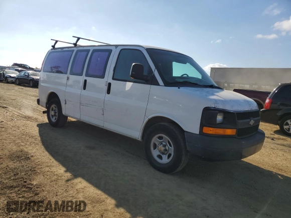 2004 Chevrolet Express Cargo Van with VIN 1GCFG15X841140041, listed as a Copart auction lot 41651635 with 171,503 mi miles and Salvage Title. Bid and sale history available at carsss.com. Image 4.