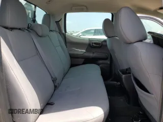 2017 Toyota Tacoma SR z VIN 5TFAX5GNXHX096186, wystawiony jako Copart lot #53731085 z przebiegiem 109 821 mil mil oraz Szkoda całkowita • Salvage title. Historia ofert i sprzedaży dostępna na DreamBid. Obrazek 10.